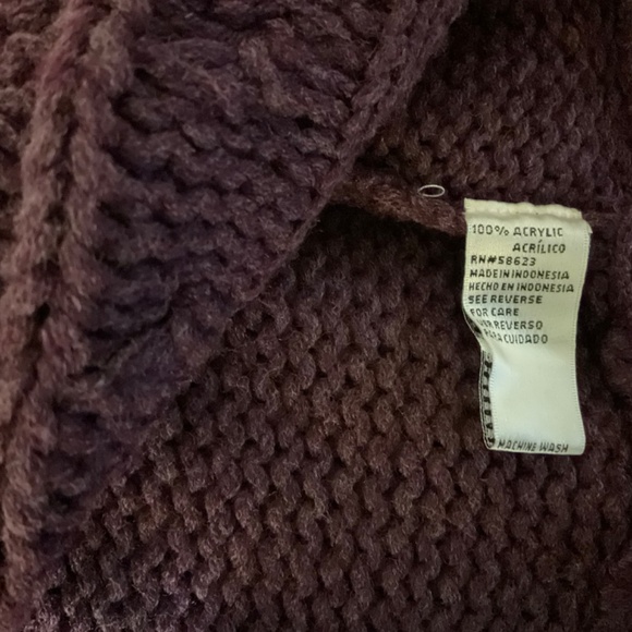 Deep purple cardigan in size medium by Carducci - Picture 5 of 6